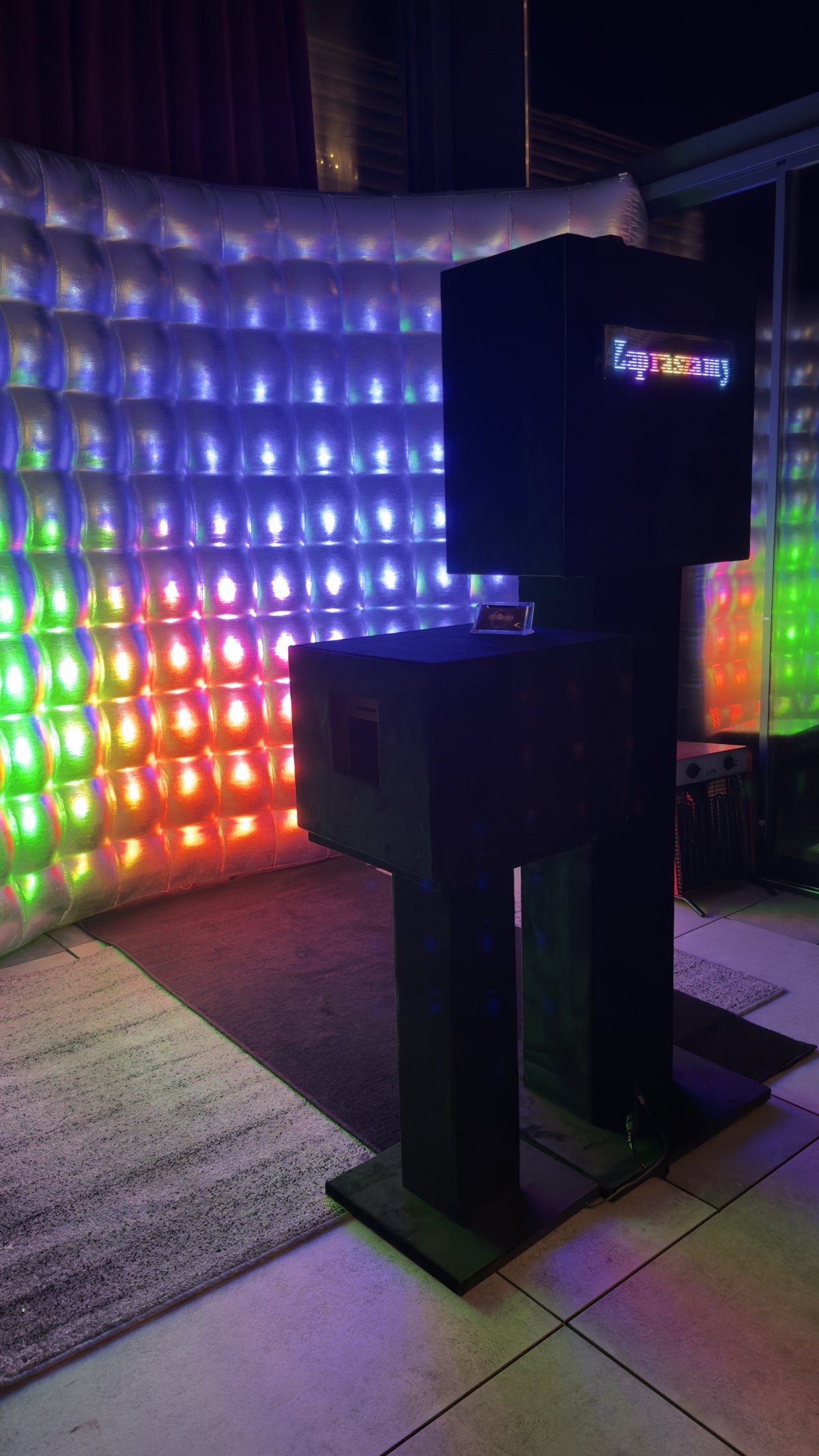 fotobudka na wesele urodziny event klasyczna led z ai